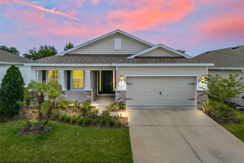 Villa ou maison à Wildwood, Floride 3 chambres, 171.31 m2 № 2137648