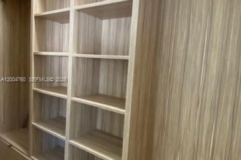 House in Plantation, Florida 3 bedrooms, 133.97 sq.m. № 2068191 - photo 15