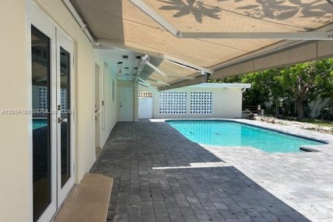 House in Plantation, Florida 3 bedrooms, 133.97 sq.m. № 2068191 - photo 22