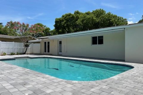 House in Plantation, Florida 3 bedrooms, 133.97 sq.m. № 2068191 - photo 18