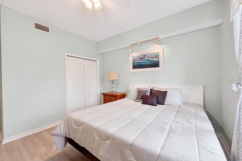 Apartment in Naples, Florida 2 bedrooms, 111.76 sq.m. № 2213530 - photo 13