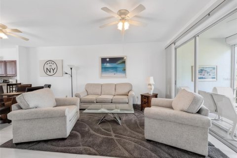 Apartment in Naples, Florida 2 bedrooms, 111.76 sq.m. № 2213530 - photo 19