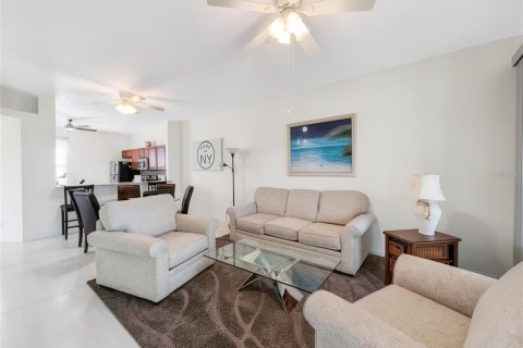 Apartment in Naples, Florida 2 bedrooms, 111.76 sq.m. № 2213530 - photo 15