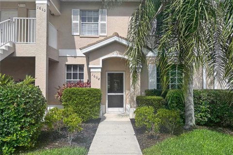 Apartment in Naples, Florida 2 bedrooms, 111.76 sq.m. № 2213530 - photo 2