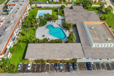 Купить кондоминиум в Лодерхилл, Флорида 1 спальня, 67.82м2, № 1932808 - фото 29