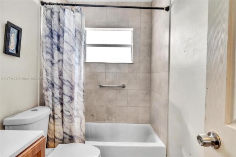 Купить кондоминиум в Лодерхилл, Флорида 1 спальня, 67.82м2, № 1932808 - фото 19