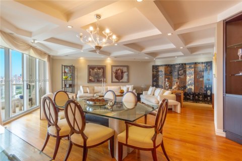 Купить кондоминиум в Авентура, Флорида 3 спальни, 249.91м2, № 2089692 - фото 2