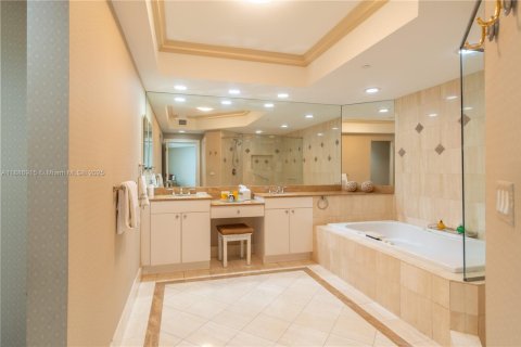 Купить кондоминиум в Авентура, Флорида 3 спальни, 249.91м2, № 2089692 - фото 20