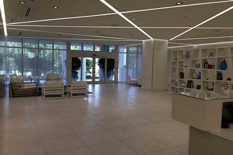 Condominio en venta en Miami, Florida, 1 dormitorio, 62.43 m2 № 1863188 - foto 28