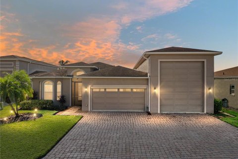 Villa ou maison à Lake Wales, Floride 2 chambres, 166.48 m2 № 2413644