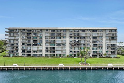 Copropriété à vendre à Lake Park, Floride: 2 chambres, 133.78 m2 № 1187728 - photo 1