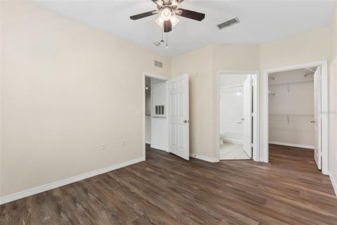 Condominio en alquiler en Orlando, Florida, 2 dormitorios, 97.18 m2 № 2091454 - foto 13