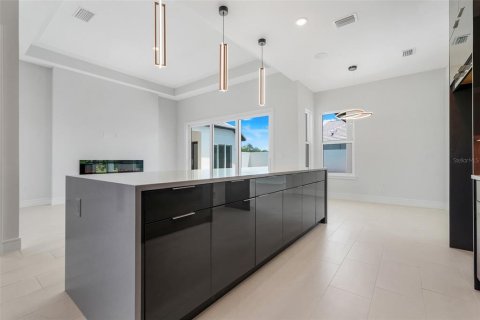 Casa en venta en Palm Coast, Florida, 4 dormitorios, 220.74 m2 № 2138043 - foto 19