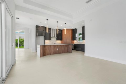Casa en venta en Palm Coast, Florida, 4 dormitorios, 220.74 m2 № 2138043 - foto 20
