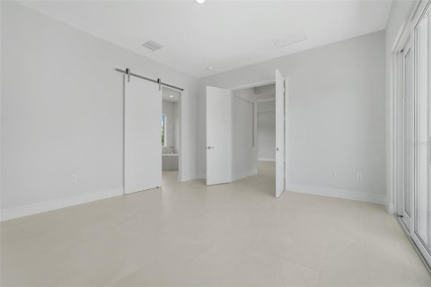 Casa en venta en Palm Coast, Florida, 4 dormitorios, 220.74 m2 № 2138043 - foto 25
