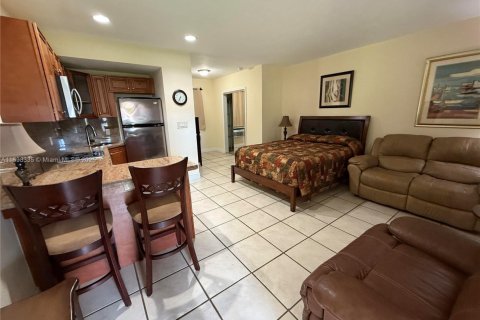 Commercial property in Hallandale Beach, Florida № 2014603 - photo 3