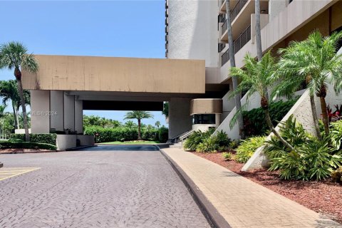 Copropriété à vendre à Miami, Floride: 2 chambres, 215.53 m2 № 1926641 - photo 27