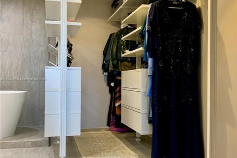 Copropriété à vendre à Miami, Floride: 2 chambres, 215.53 m2 № 1926641 - photo 23