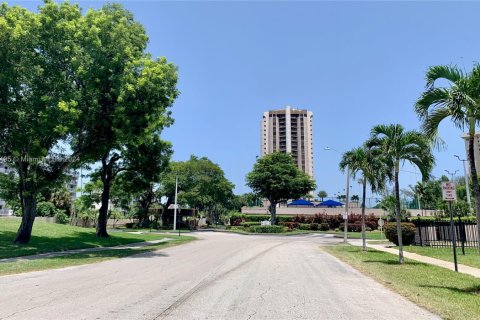 Copropriété à vendre à Miami, Floride: 2 chambres, 215.53 m2 № 1926641 - photo 25