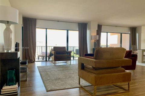 Copropriété à vendre à Miami, Floride: 2 chambres, 215.53 m2 № 1926641 - photo 6