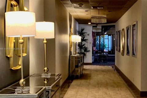 Copropriété à vendre à Miami, Floride: 2 chambres, 215.53 m2 № 1926641 - photo 30
