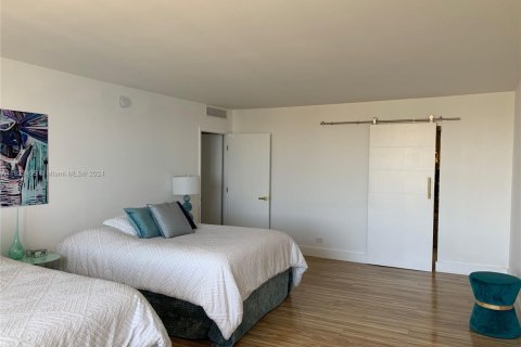 Copropriété à vendre à Miami, Floride: 2 chambres, 215.53 m2 № 1926641 - photo 19