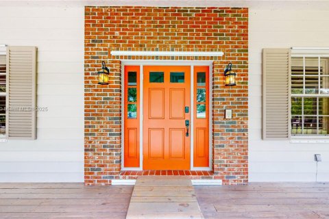 Commercial property in Homestead, Florida № 2019157 - photo 11