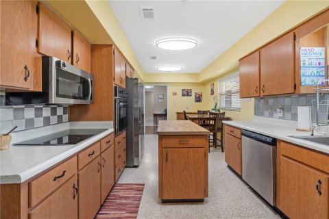 Villa ou maison à vendre à Seffner, Floride: 4 chambres, 234.58 m2 № 2150231 - photo 12