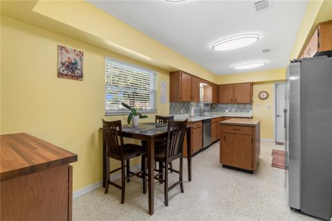Villa ou maison à vendre à Seffner, Floride: 4 chambres, 234.58 m2 № 2150231 - photo 9
