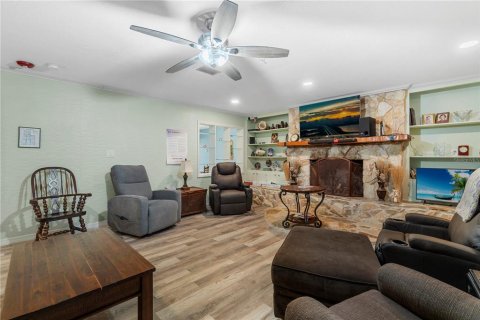 Villa ou maison à vendre à Seffner, Floride: 4 chambres, 234.58 m2 № 2150231 - photo 8