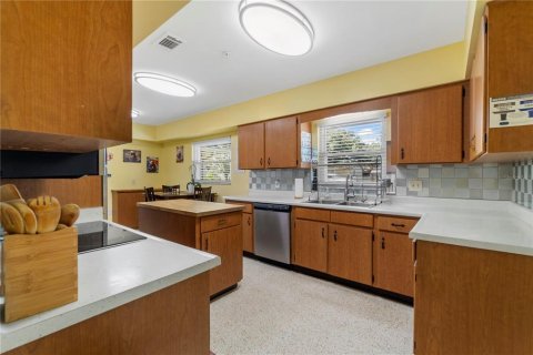 Villa ou maison à vendre à Seffner, Floride: 4 chambres, 234.58 m2 № 2150231 - photo 11