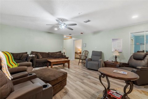 Villa ou maison à vendre à Seffner, Floride: 4 chambres, 234.58 m2 № 2150231 - photo 6