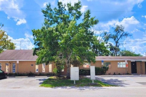 Propiedad comercial en venta en Longwood, Florida, 472.13 m2 № 1886970 - foto 1