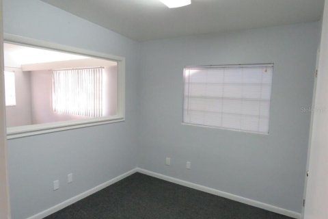 Propiedad comercial en venta en Longwood, Florida, 472.13 m2 № 1886970 - foto 15