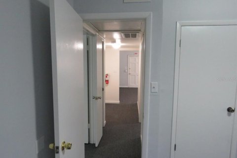 Propiedad comercial en venta en Longwood, Florida, 472.13 m2 № 1886970 - foto 13