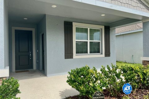 House in Winter Haven, Florida 4 bedrooms, 194.44 sq.m. № 1917089 - photo 2