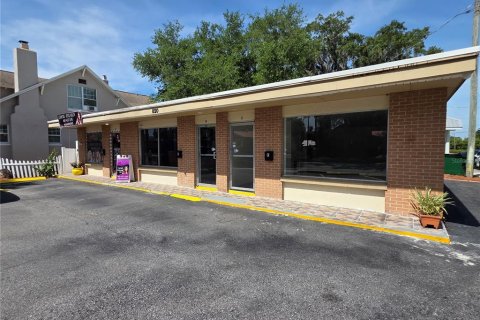 Commercial property in Kissimmee, Florida 142.14 sq.m. № 2166685 - photo 1
