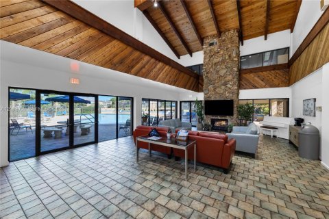 Condo in Margate, Florida, 2 bedrooms  № 2401436 - photo 30