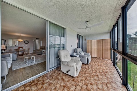 Condo in Margate, Florida, 2 bedrooms  № 2401436 - photo 17