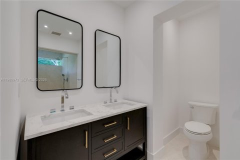 Villa ou maison à louer à Pinecrest, Floride: 4 chambres, 179.95 m2 № 2025363 - photo 14