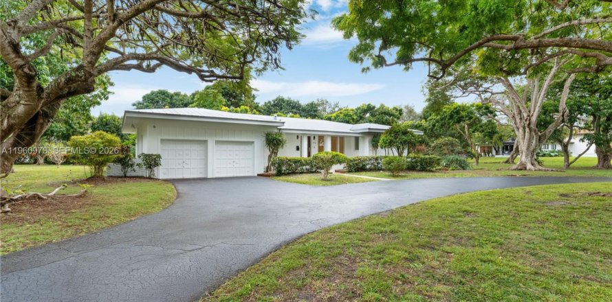 Villa ou maison à Pinecrest, Floride 4 chambres, 179.95 m2 № 2025363