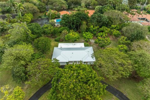 Villa ou maison à louer à Pinecrest, Floride: 4 chambres, 179.95 m2 № 2025363 - photo 25