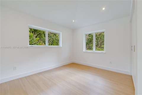 Villa ou maison à louer à Pinecrest, Floride: 4 chambres, 179.95 m2 № 2025363 - photo 17