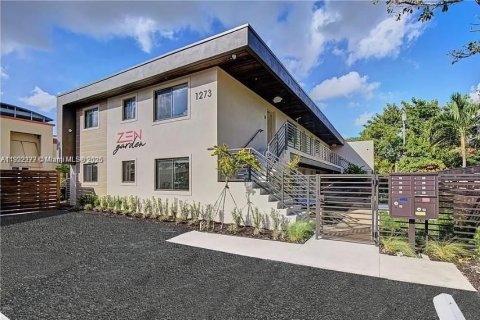 Apartamento en alquiler en Oakland Park, Florida, 1 dormitorio, 65.03 m2 № 1976066 - foto 6