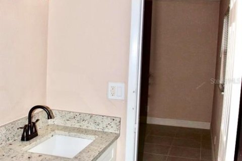 House in Daytona Beach, Florida 3 bedrooms, 99.5 sq.m. № 1771861 - photo 5