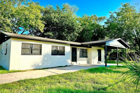House in Daytona Beach, Florida 3 bedrooms, 99.5 sq.m. № 1771861 - photo 1