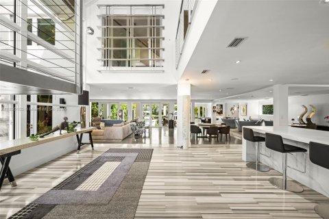 House in Miami Beach, Florida 5 bedrooms, 621.33 sq.m. № 1788766 - photo 10
