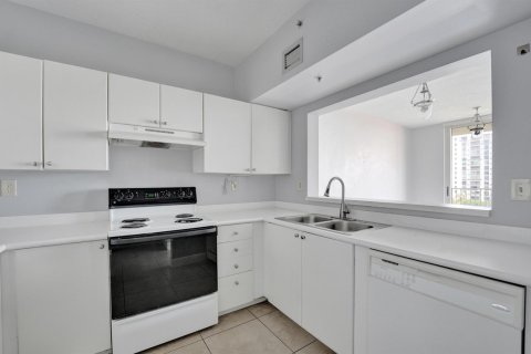 Condo in Fort Lauderdale, Florida, 1 bedroom  № 2187628 - photo 9