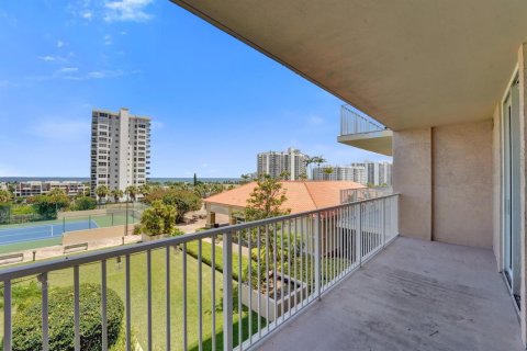 Condo in Fort Lauderdale, Florida, 1 bedroom  № 2187628 - photo 29