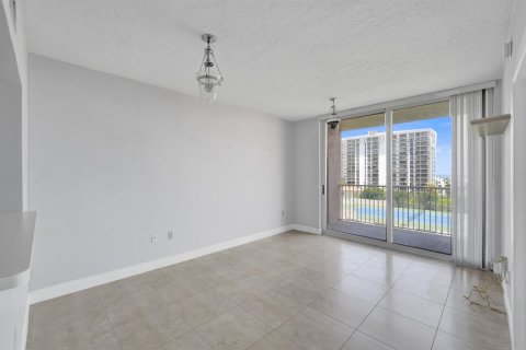 Condo in Fort Lauderdale, Florida, 1 bedroom  № 2187628 - photo 18